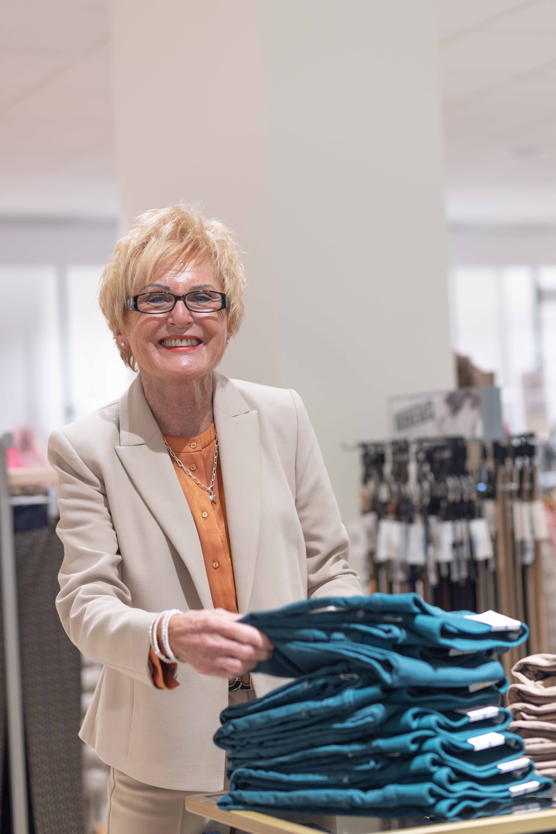 Service im Modehaus Bültel & Westhoff, am Thietor 10, 48431 Rheine, bueltel-westhoff.de