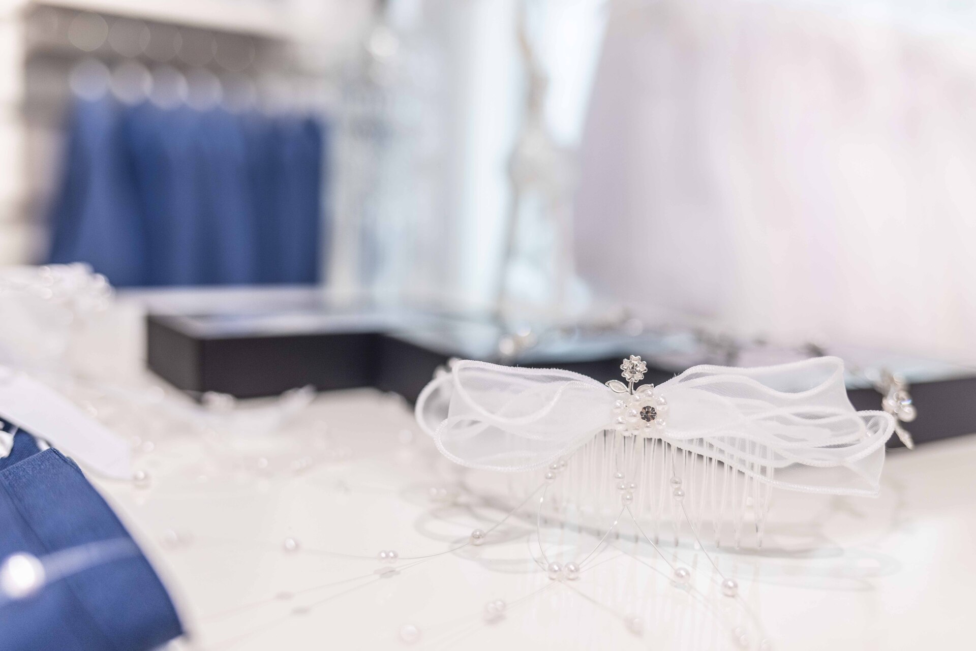 Erstkommunionskleidung finden Sie im Modehaus Bültel & Westhoff, Am Thietor 10, 48431 Rheine, bueltel-westhoff.de