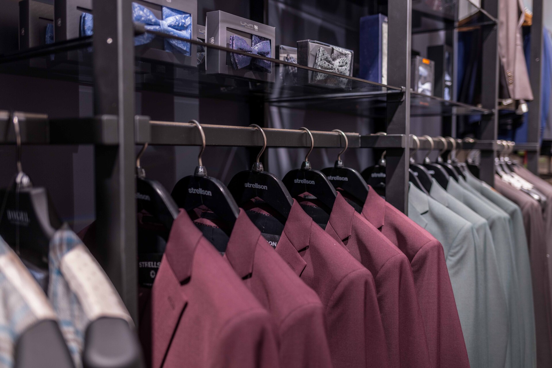 Herrenanzüge aus dem Modehaus Bültel & Westhoff, Am Thietor 10, 48431 Rheine, bueltel-westhoff.de